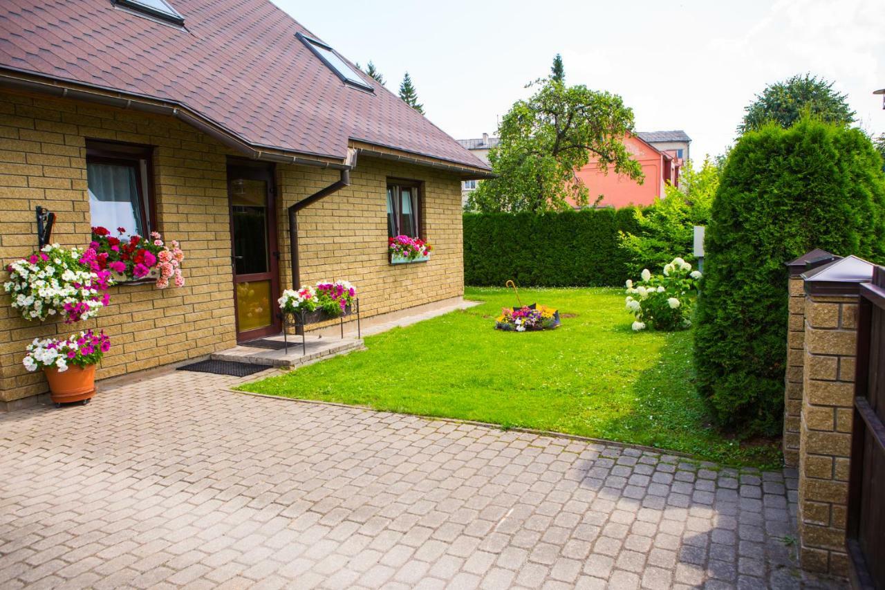 Guests House "Like Home" Sigulda Exterior foto