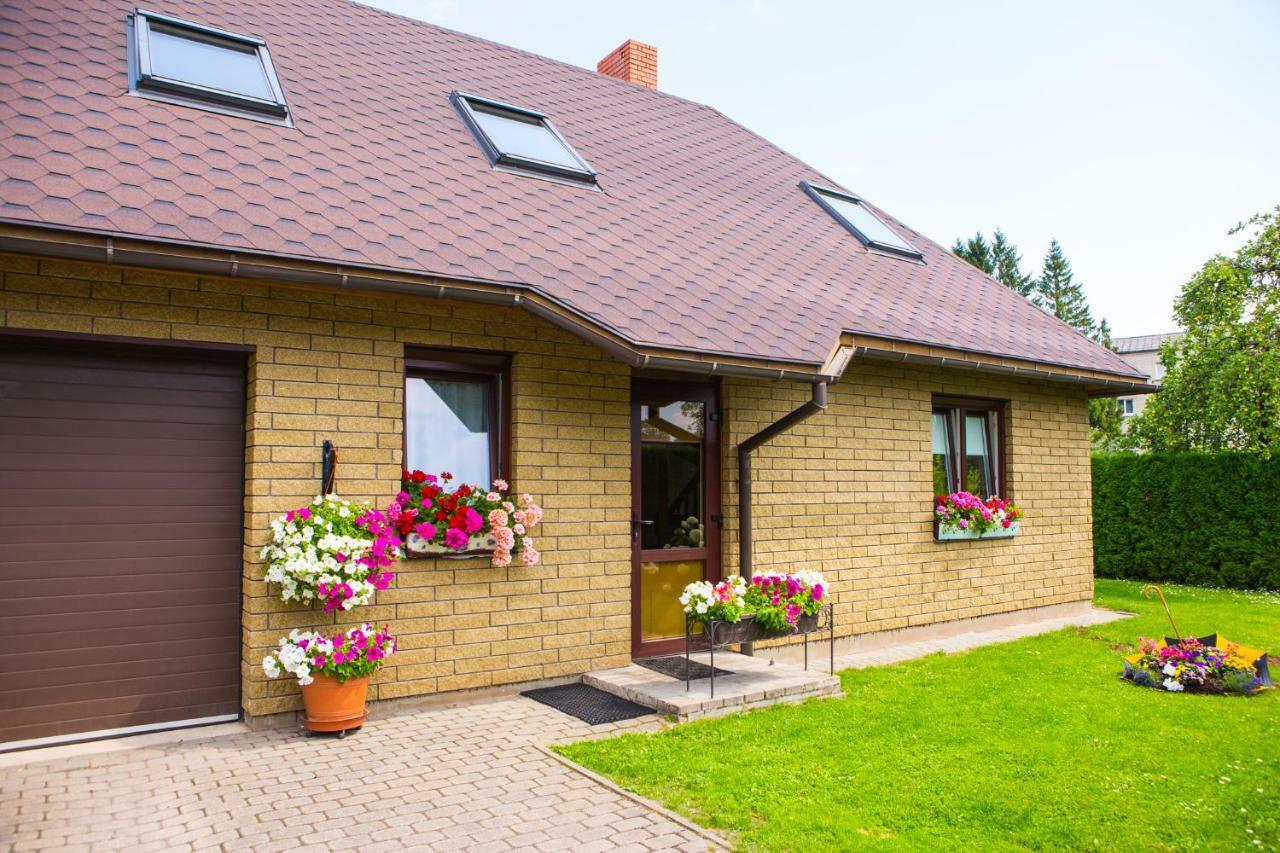 Guests House "Like Home" Sigulda Exterior foto